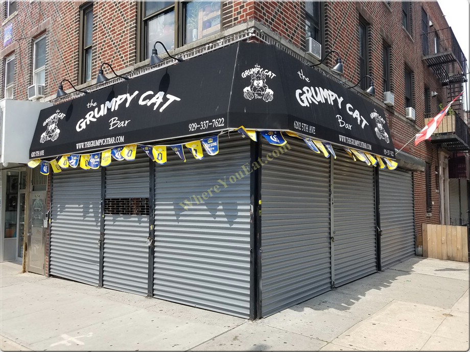 The Grumpy Cat Bar Restaurant in Brooklyn / Official Menus & Photos
